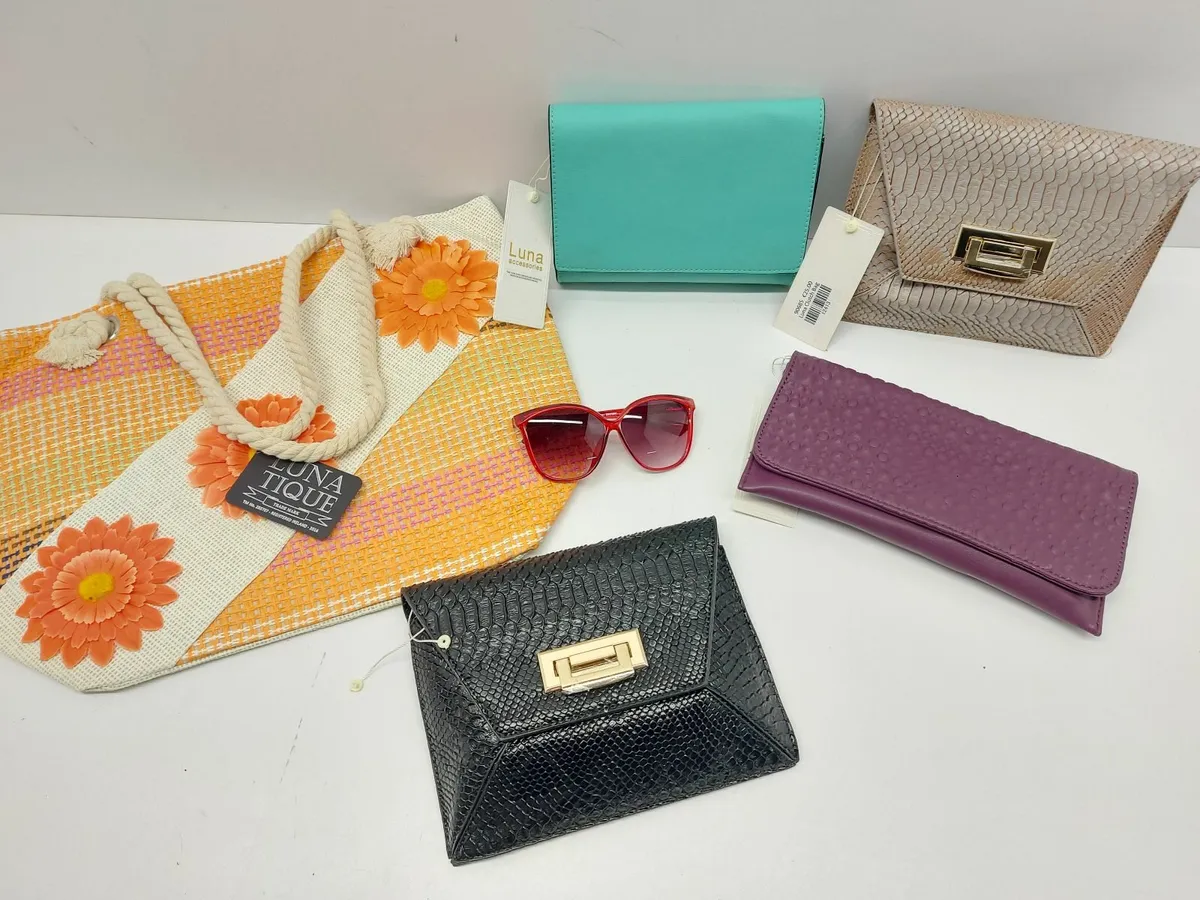 Online Auction Of Hats, Handbags & Sunglasses - Image 2