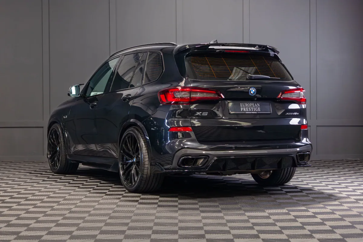 222 BMW X5 X-Drive 45e M-Sport - Image 4