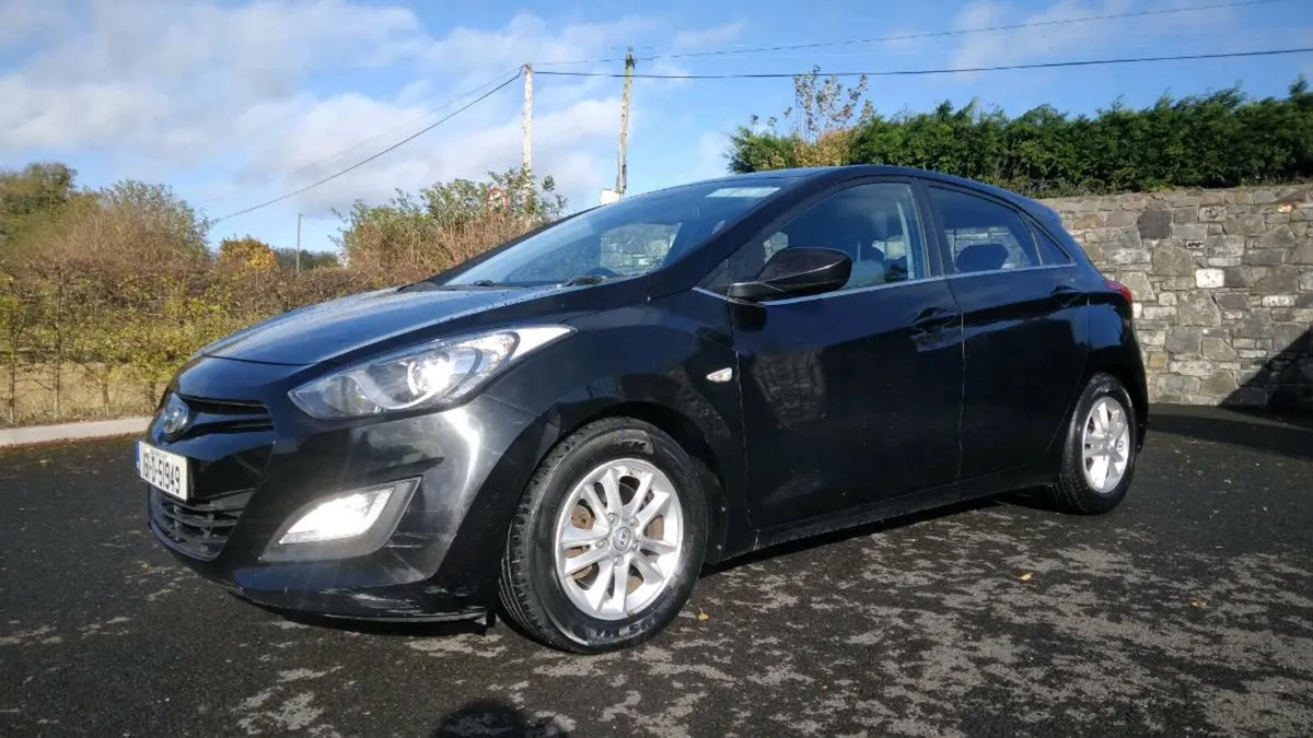 Hyundai I30 Deluxe. Long NCT and Taxed 2026. - Image 4