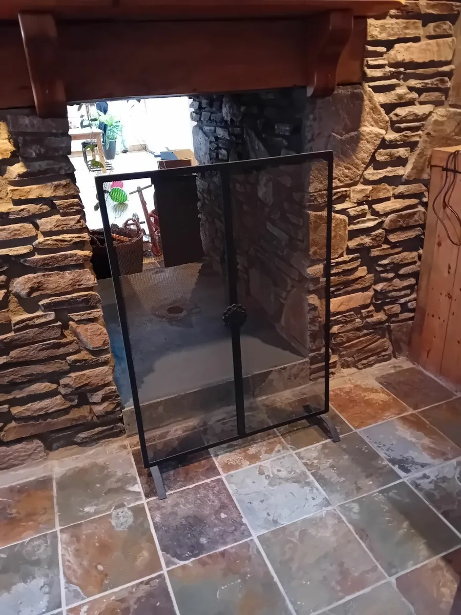 Fireplace screen 97 x 61 cm