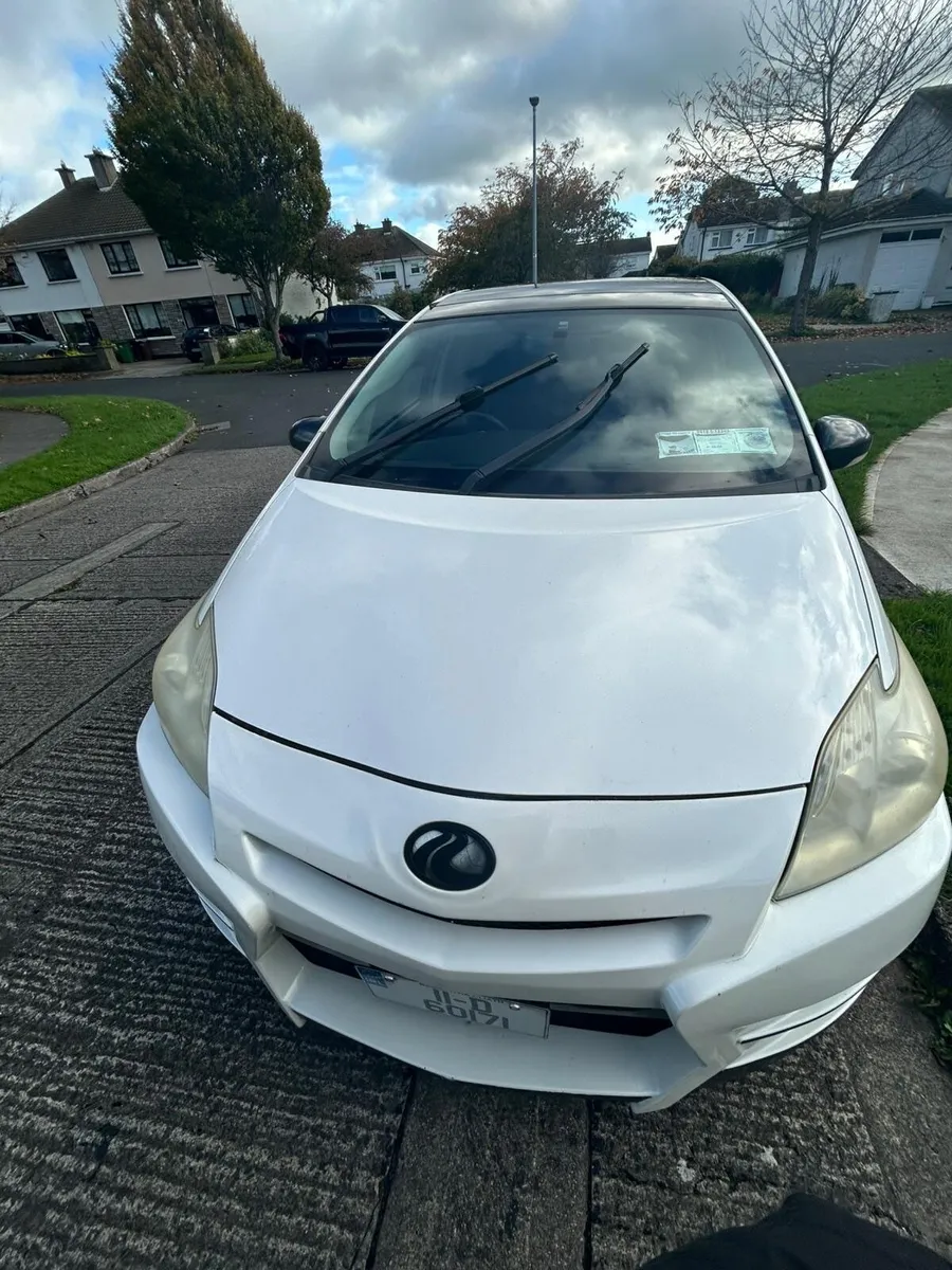 Toyota Prius - Image 1