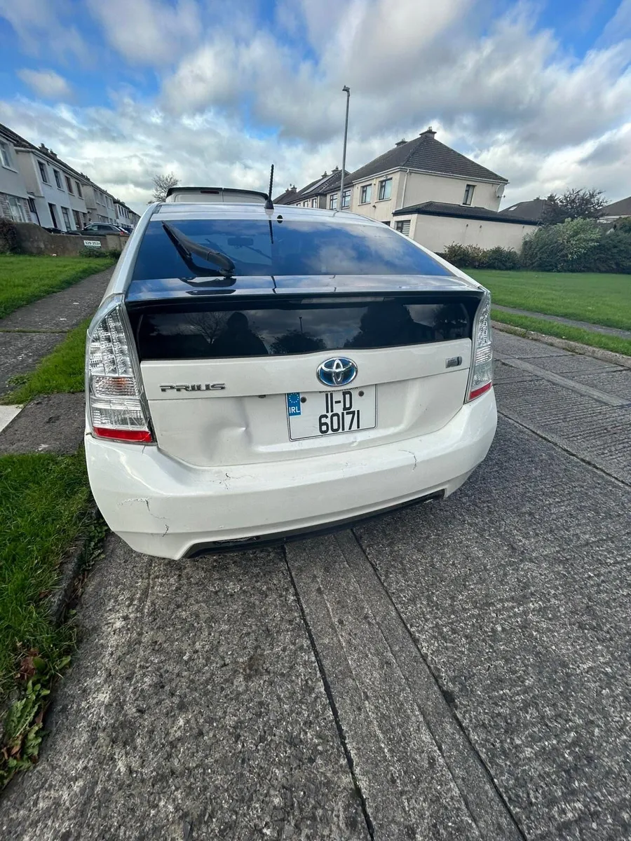 Toyota Prius - Image 4