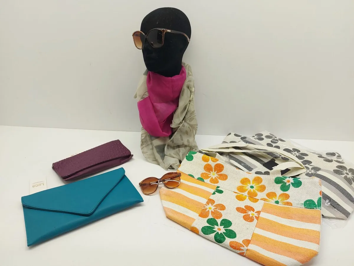 Online Auction Of Hats, Sunglasses & More! - Image 1