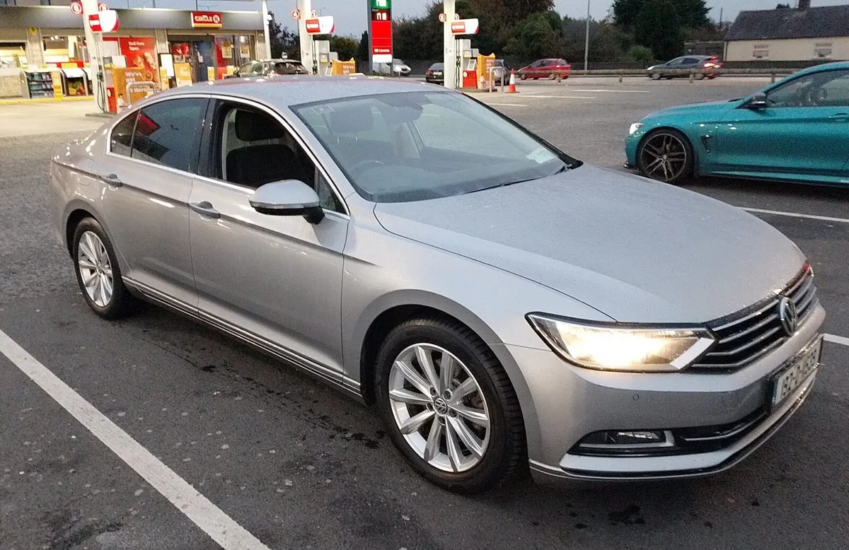 Volkswagen Passat Comfortline - Image 1