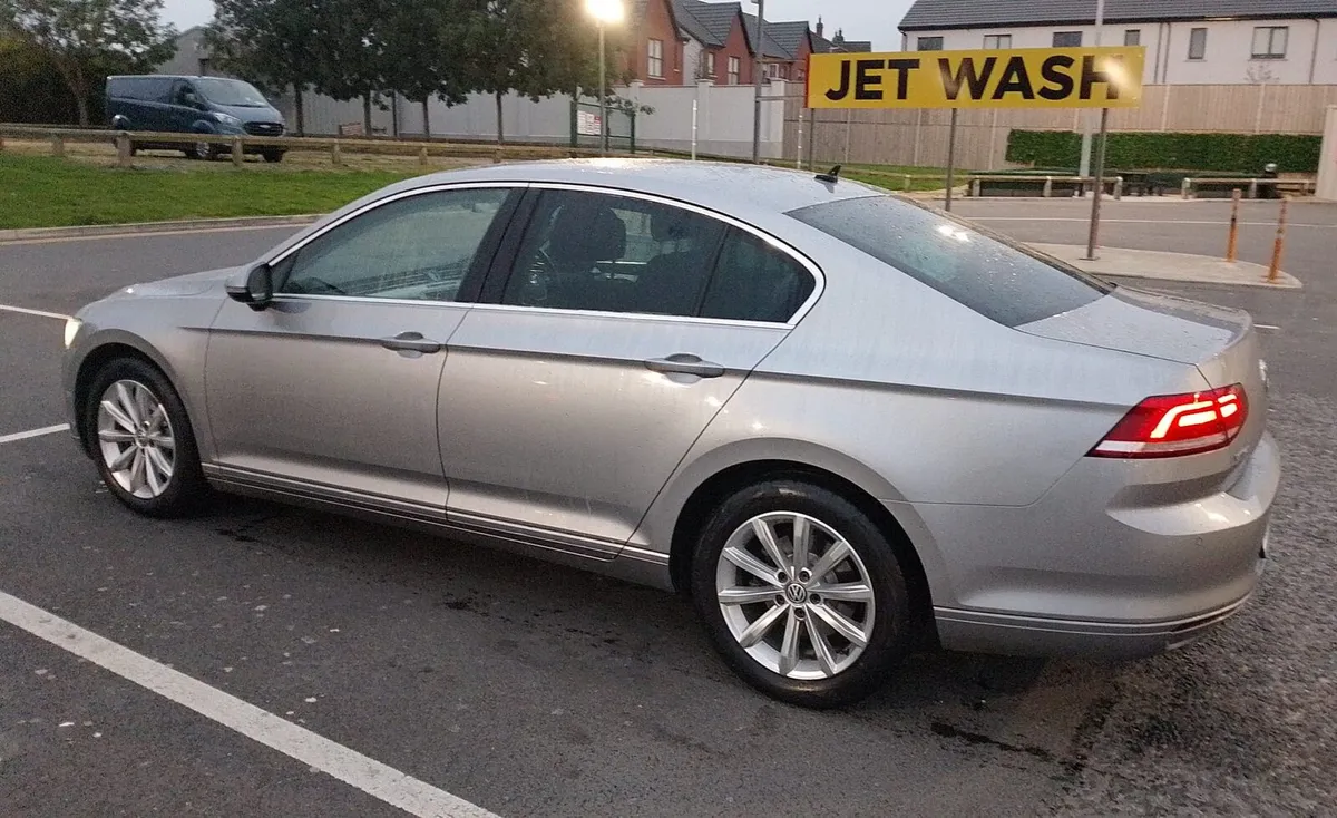 Volkswagen Passat Comfortline - Image 4