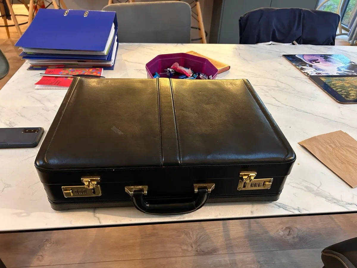 Black leather briefcase - Image 1