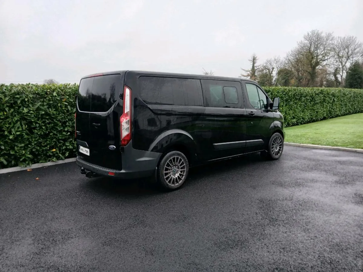 Ford Transit Custom Crew Cab - Image 2