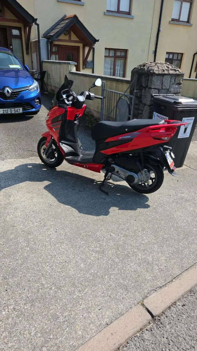 Aprilia SXR50 Sport - Image 2