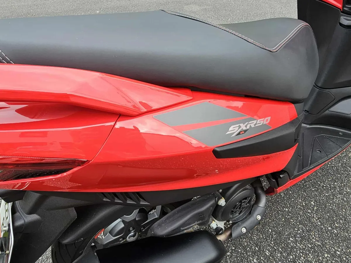 Aprilia SXR50 Sport - Image 4