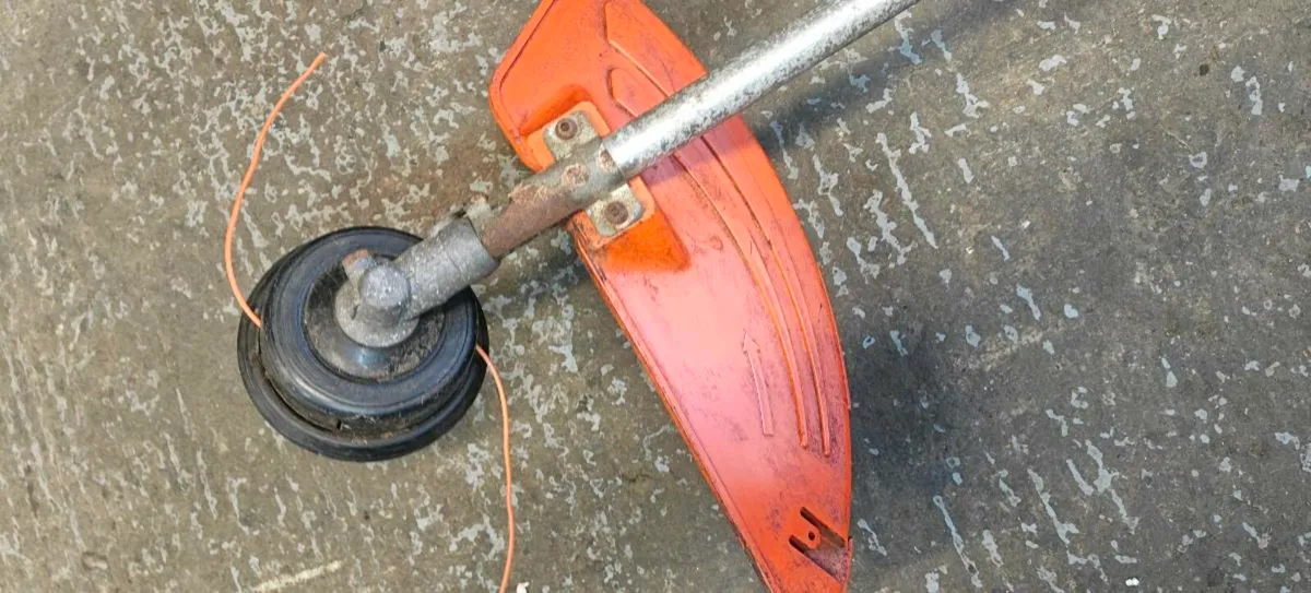 Tanaka grass trimmer - Image 3