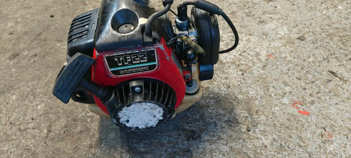 Kawasaki strimmer - Image 3