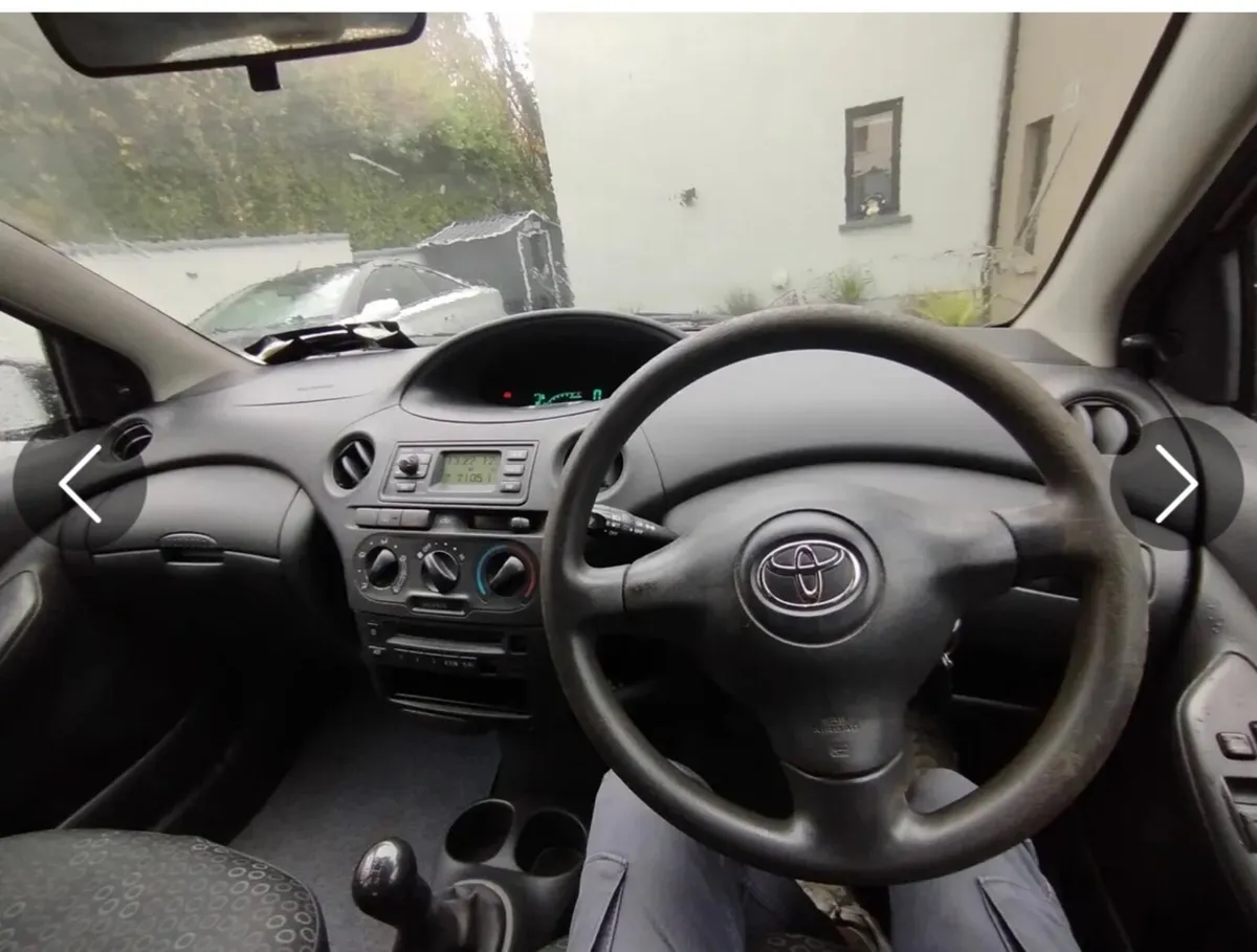 Toyota Yaris 1.0 - Image 4
