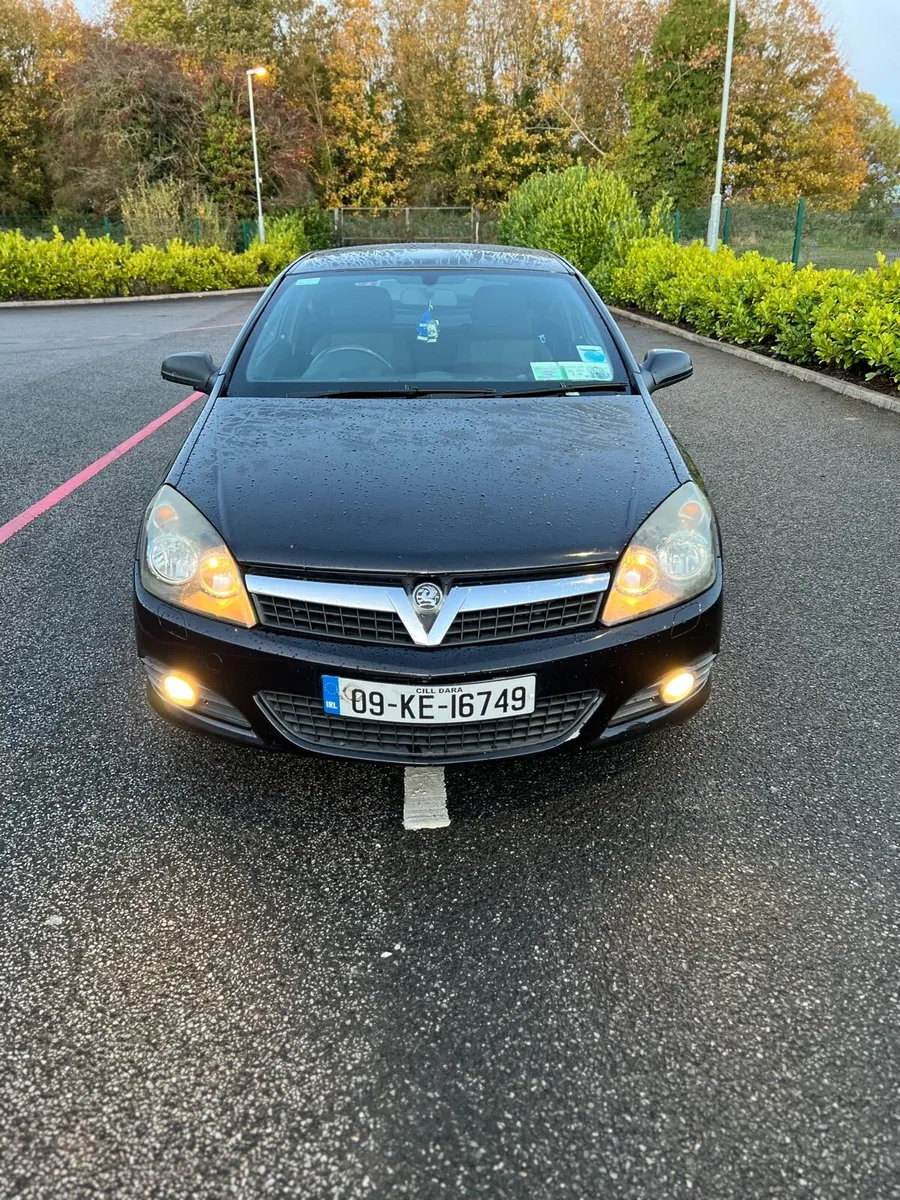 OPEL ASTRA 1.4 Petrol NCT AND TAX - Image 1