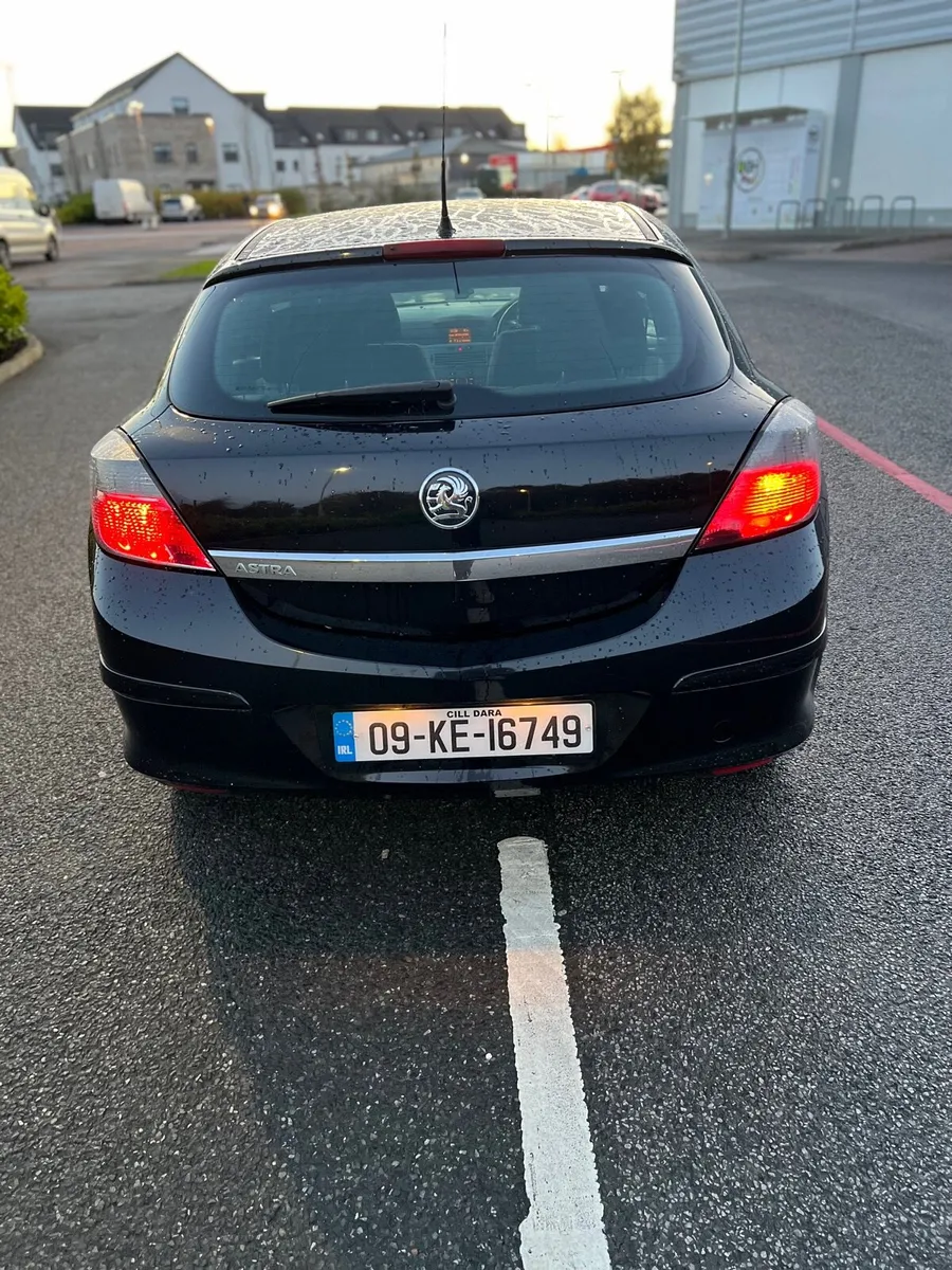 OPEL ASTRA 1.4 Petrol NCT AND TAX - Image 3