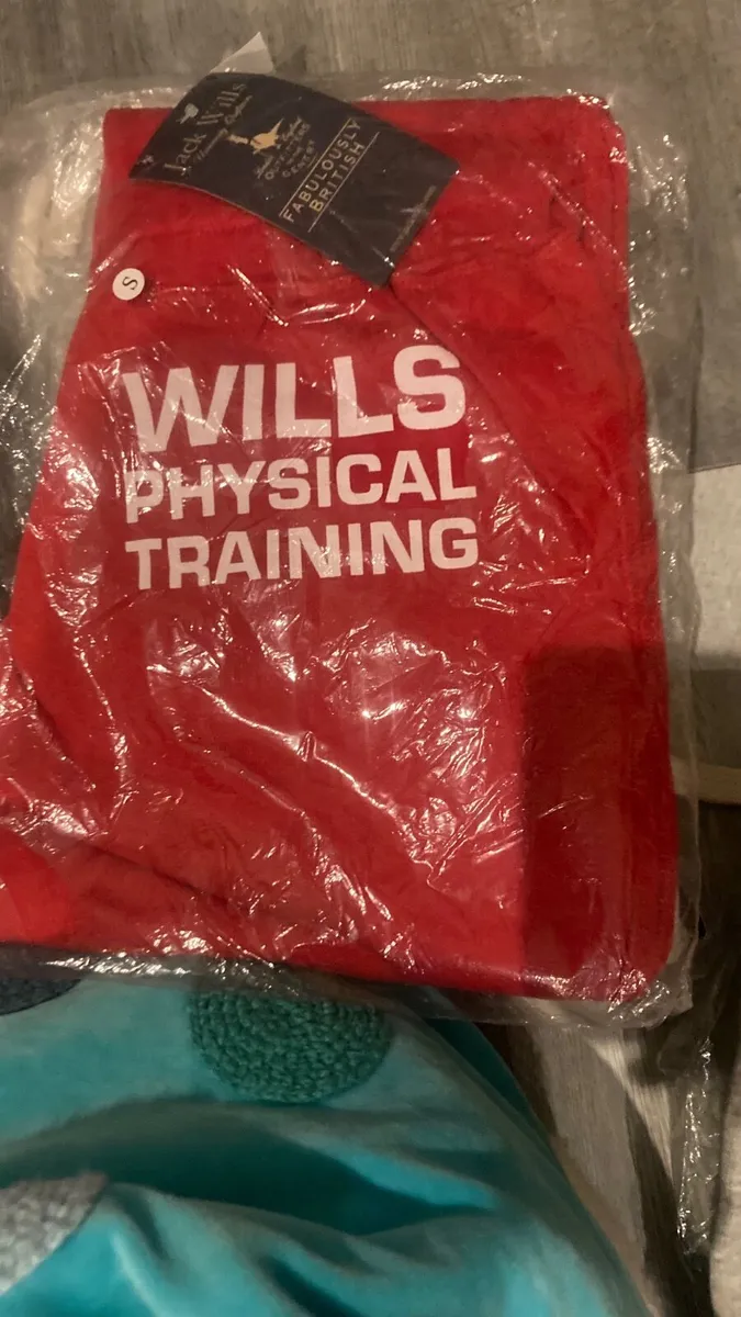 Hollister bottoms superdry bottoms - Image 2