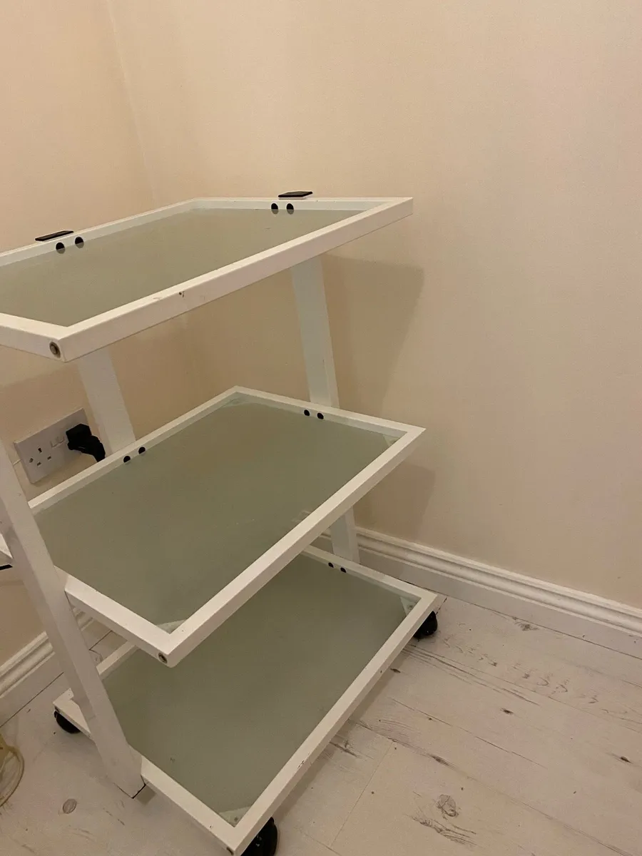 Beauty Salon Contents - Image 4