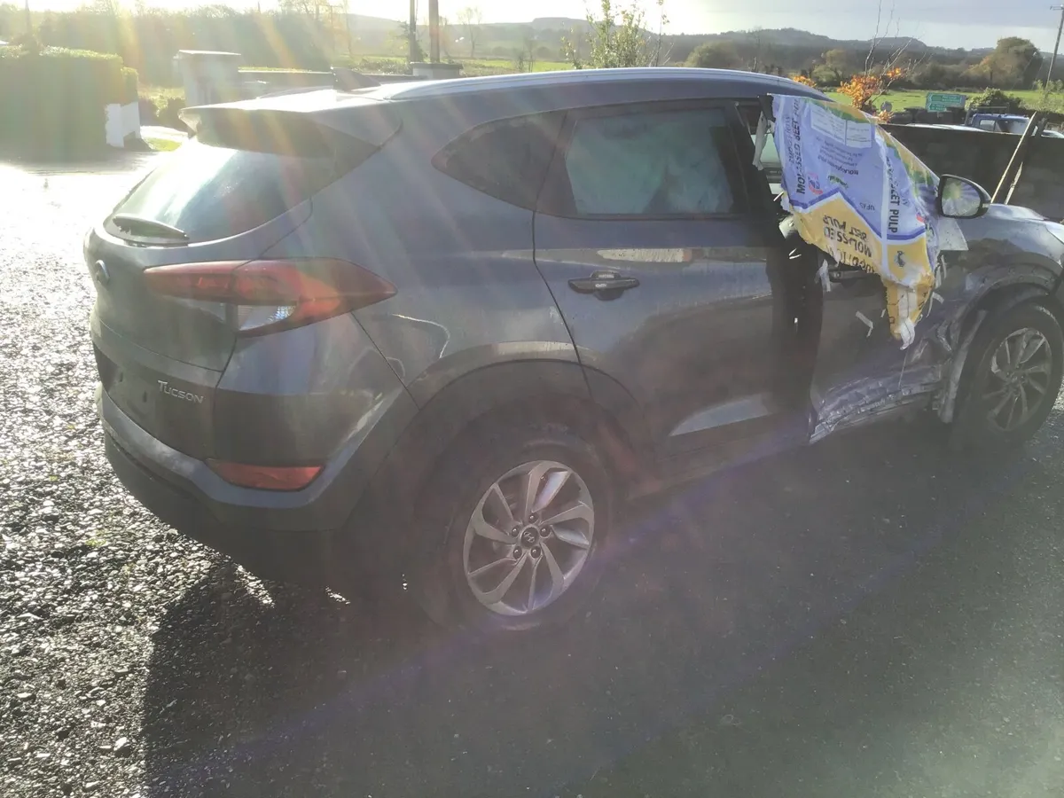 172 Hyundai Tucson - Image 3