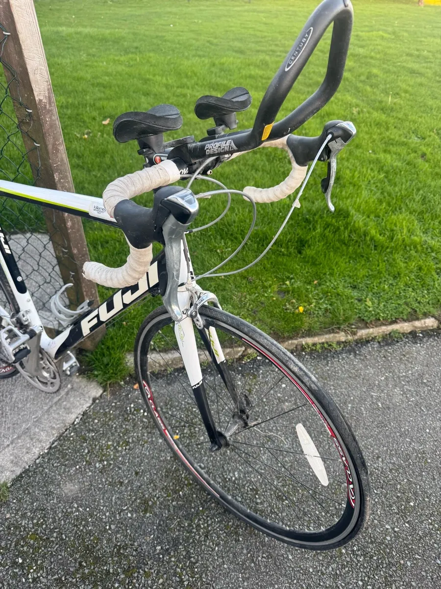 Fuji Men’s road bicycle with tri bars - Image 2