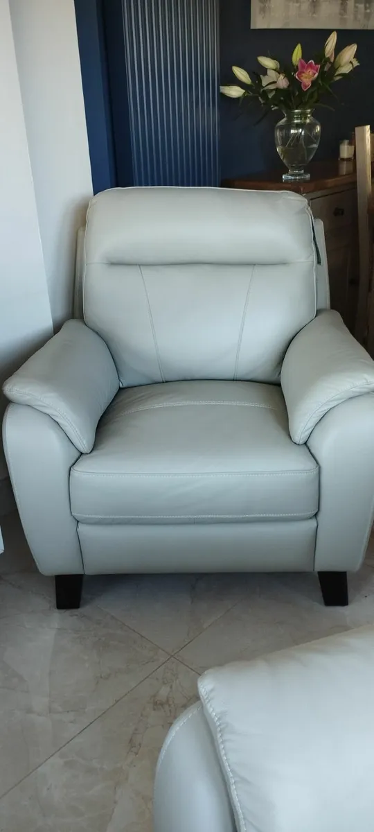 Living room - Image 1