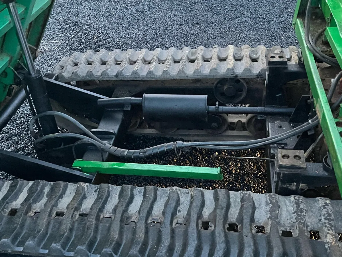 Kubota track dumper - Image 4