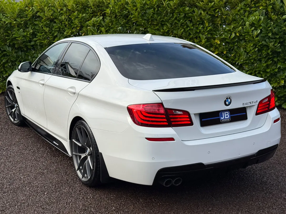 BMW 520D M-Sport Auto 2016 - Image 2