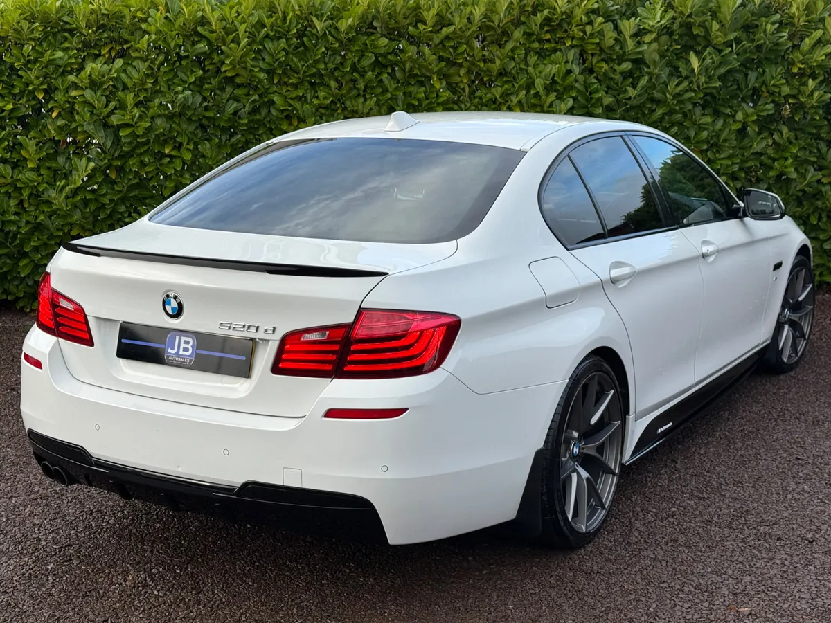 BMW 520D M-Sport Auto 2016 - Image 3