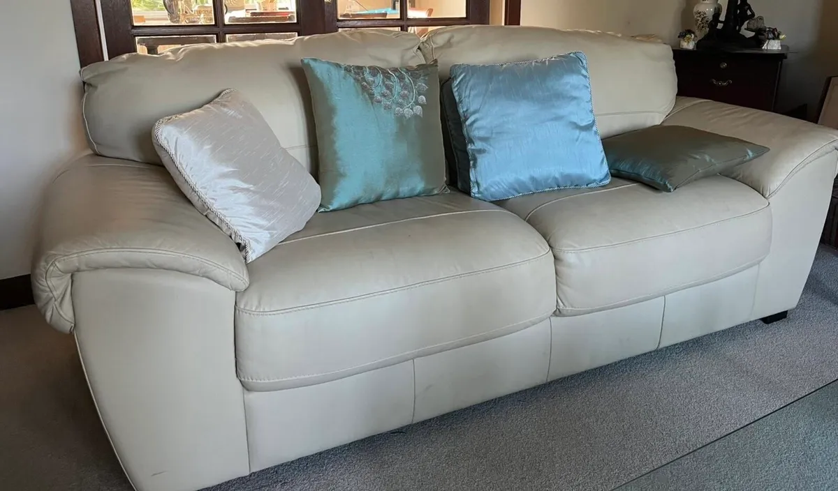 Cream leather 3 seater and 2 seater sofas - Image 1