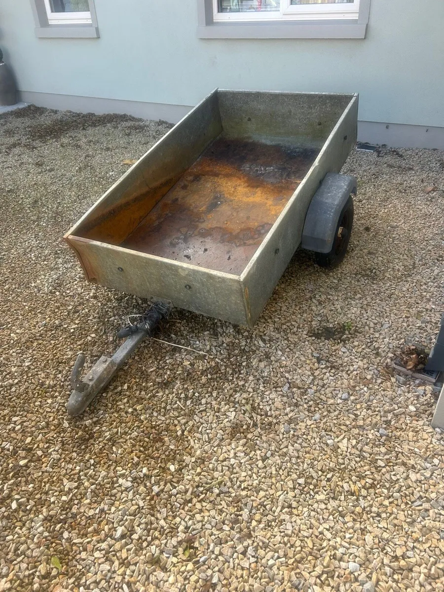 Small trailer - Image 1