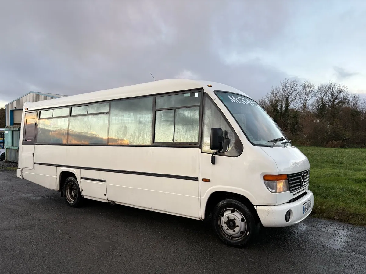 Mercedes Vario 33 Seater - Image 3