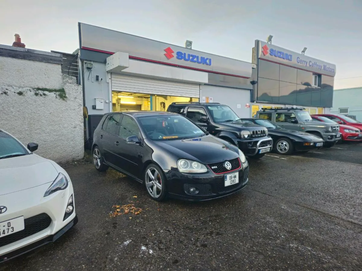 2008 Volkswagen Golf Gti Pirelli . - Image 2