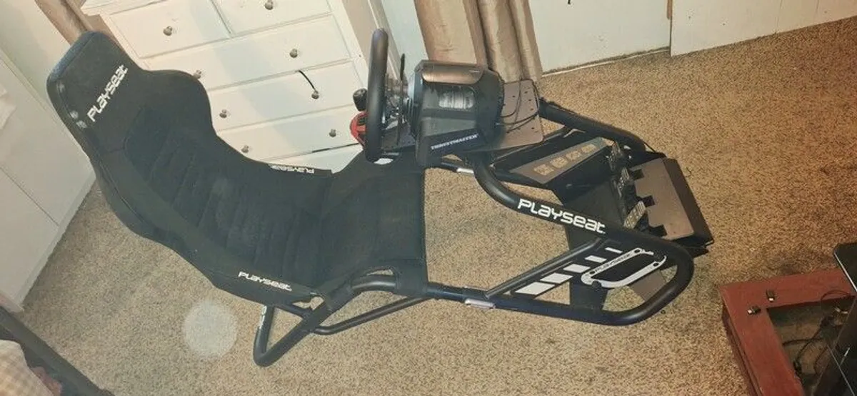 Complete racing sim setup for pc or playstation with extras - Image 1