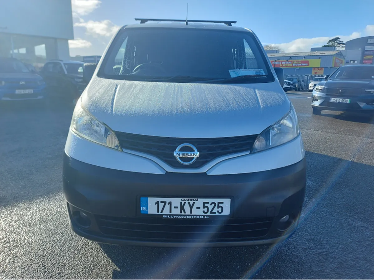 Nissan NV200 CREW CAB 2DR - Image 2