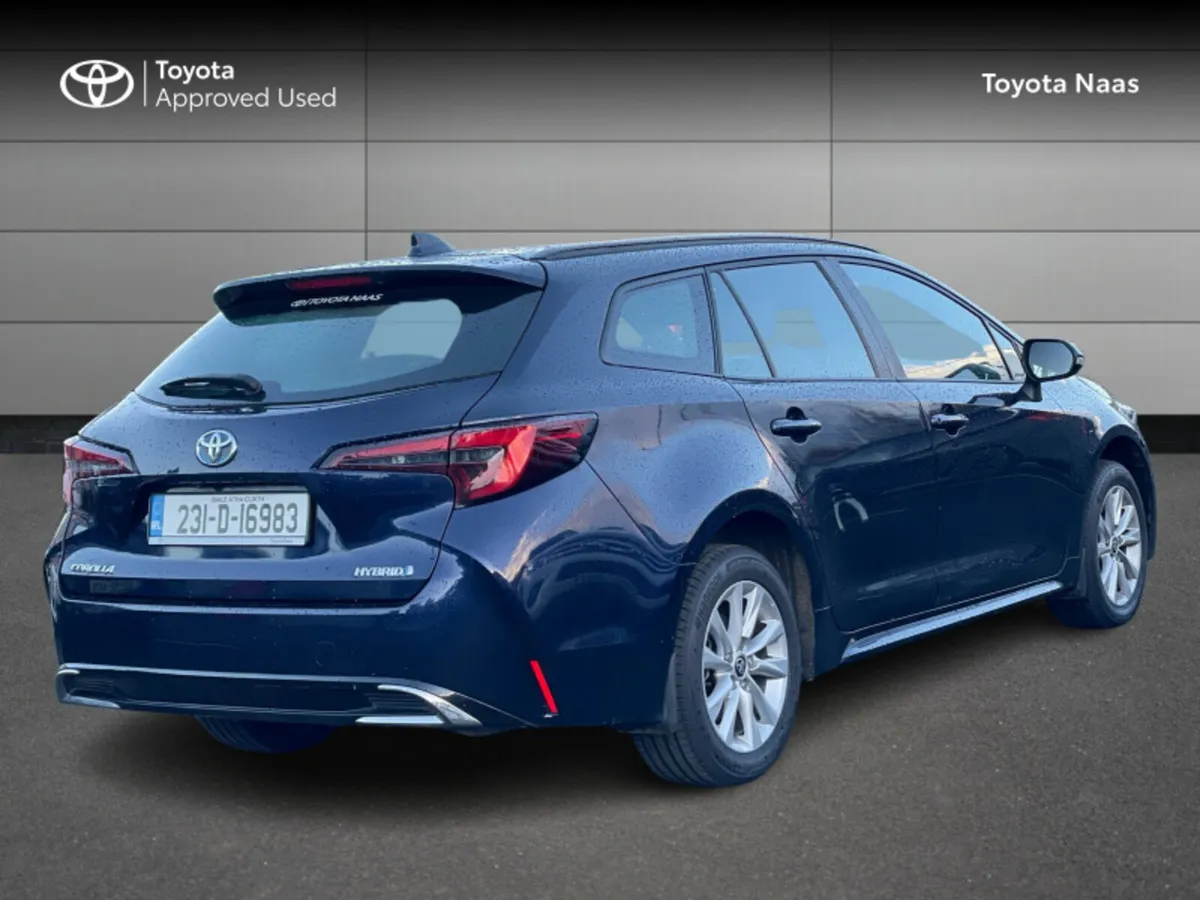 Toyota Corolla HYBRID LUNA T/ T/S 4DR AUTO - Image 2