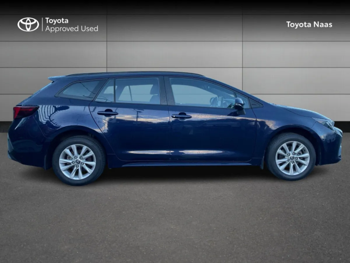 Toyota Corolla HYBRID LUNA T/ T/S 4DR AUTO - Image 3