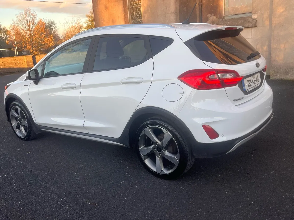 2019 Ford Fiesta - Image 3