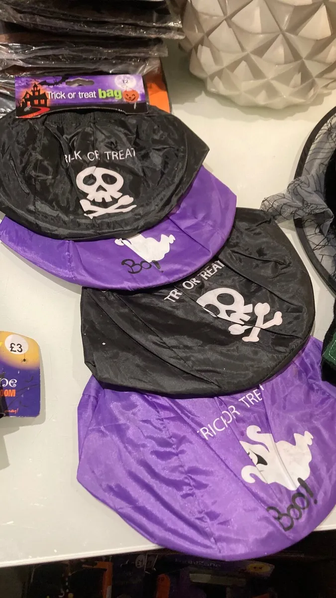 Halloween items - Image 2