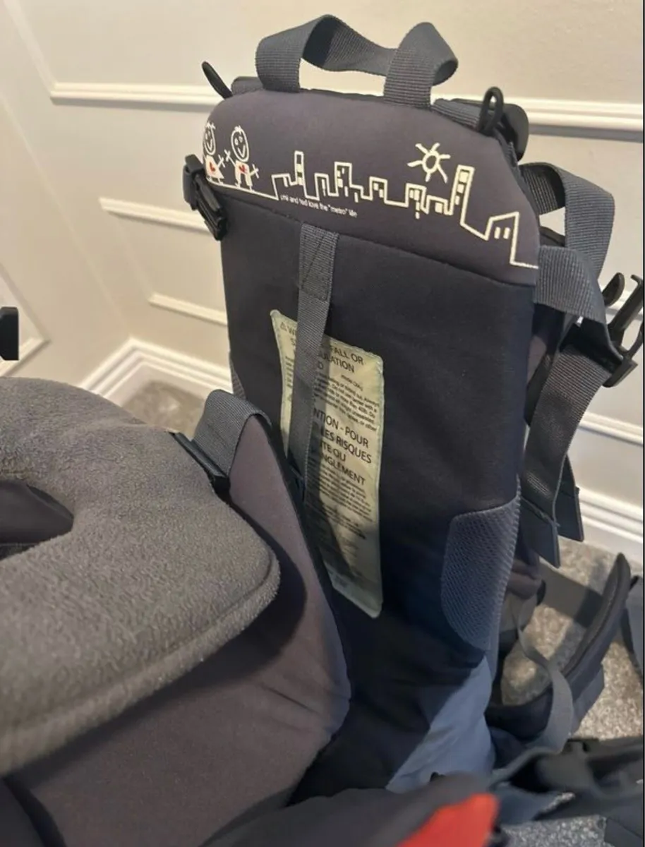 Phil & Teds Escape Child Backpack Carrier - Image 3