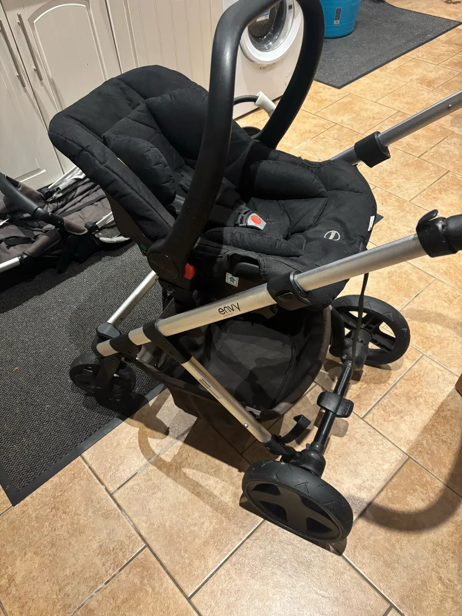 Baby Elegance Envy Travel System - Image 2
