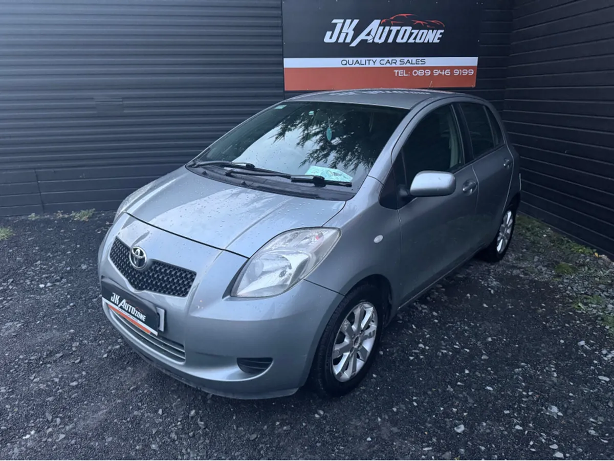 Toyota Yaris 1.3 ZINC 5DR - Image 3