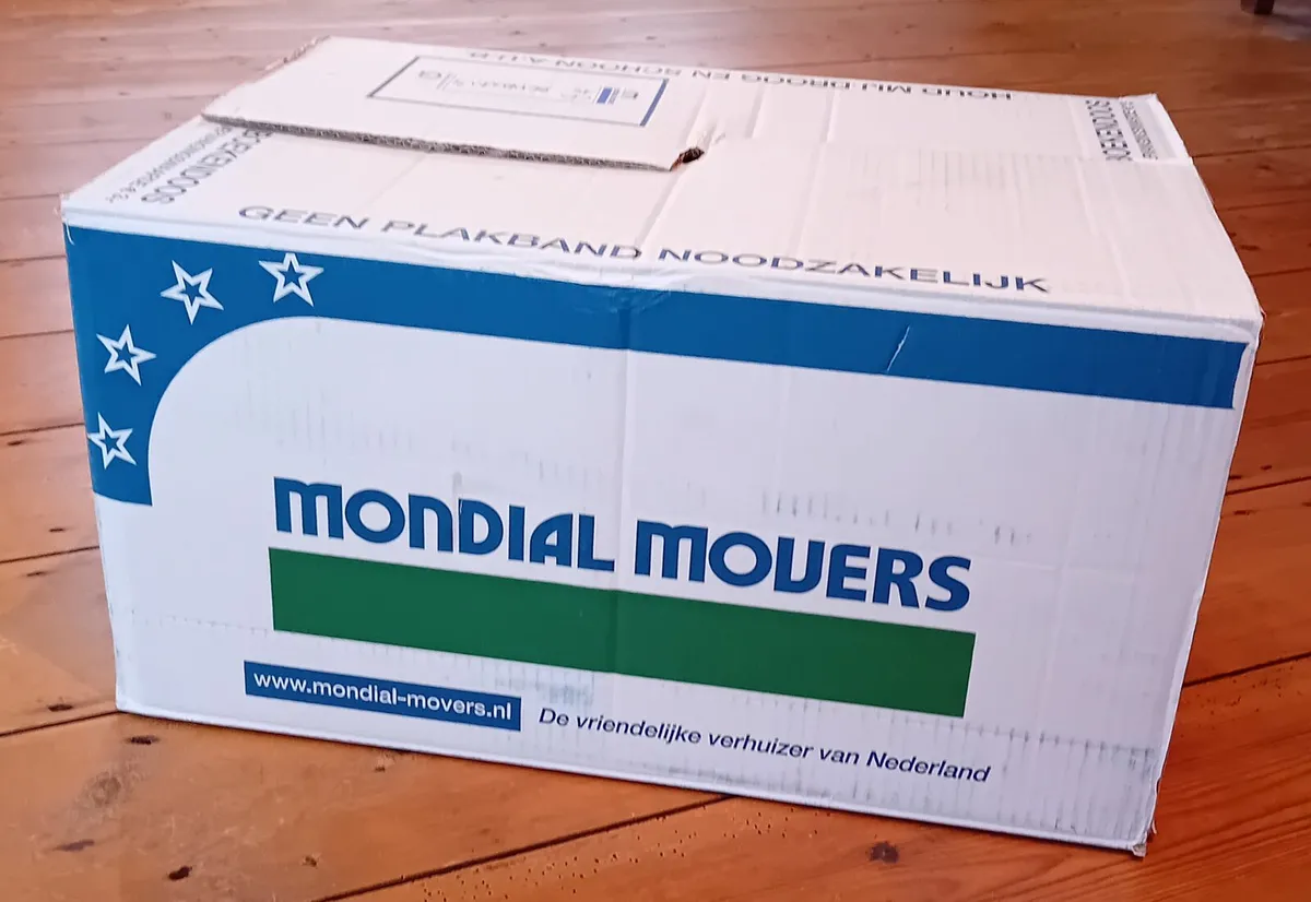 Sturdy cardboard book boxes Mondial Movers - Image 2