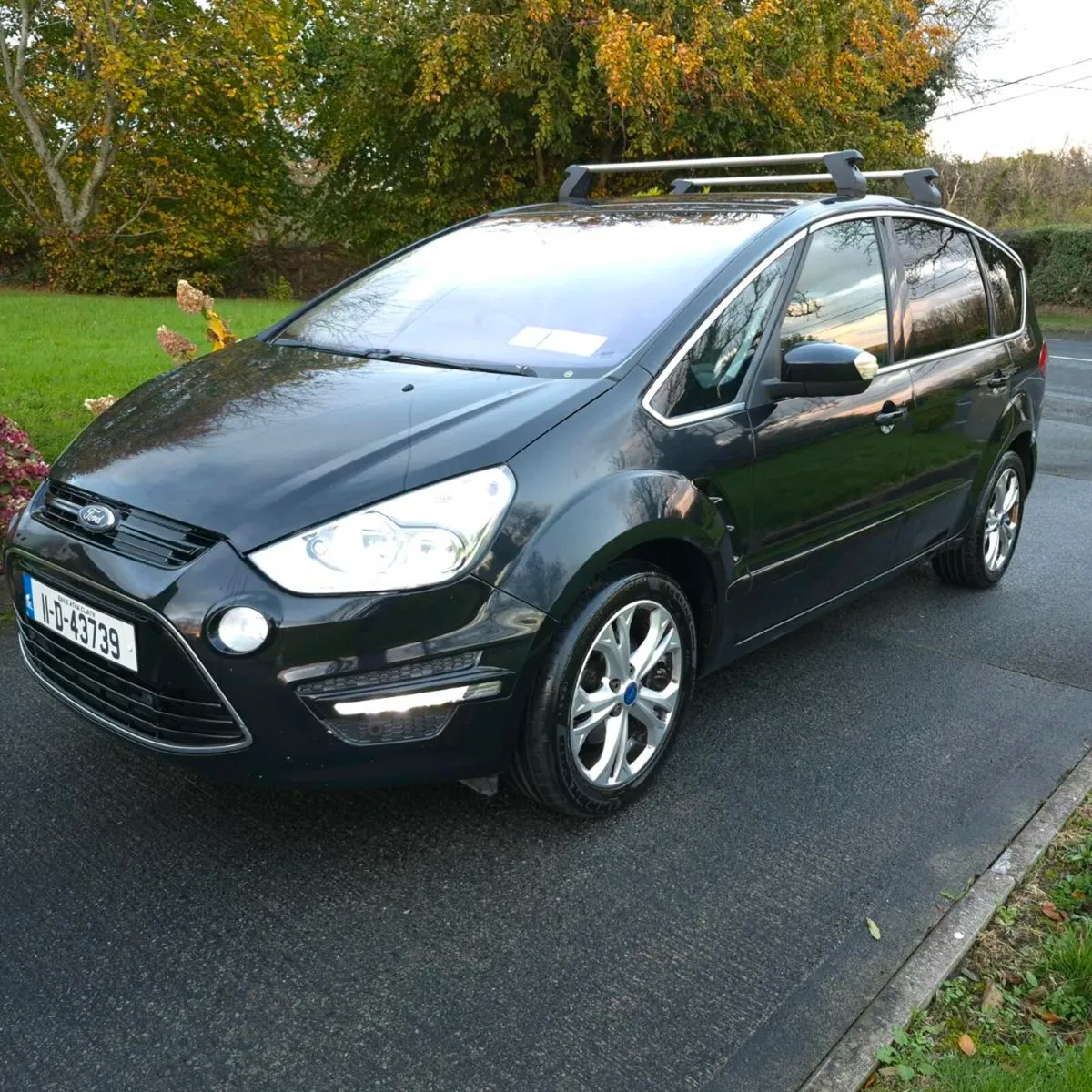 Ford S-max. Full service history, NCT & TAX - Image 2