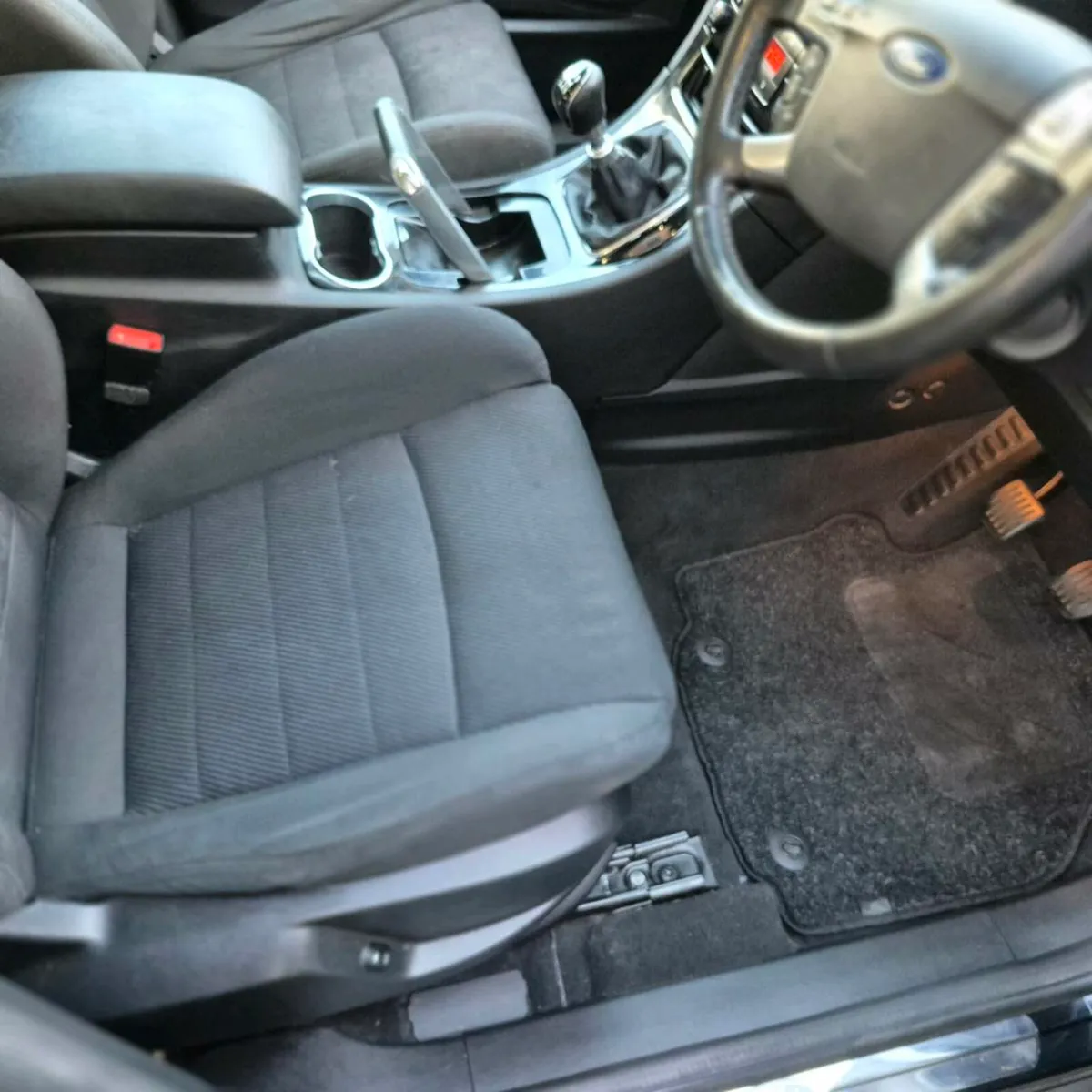 Ford S-max. Full service history, NCT & TAX - Image 4