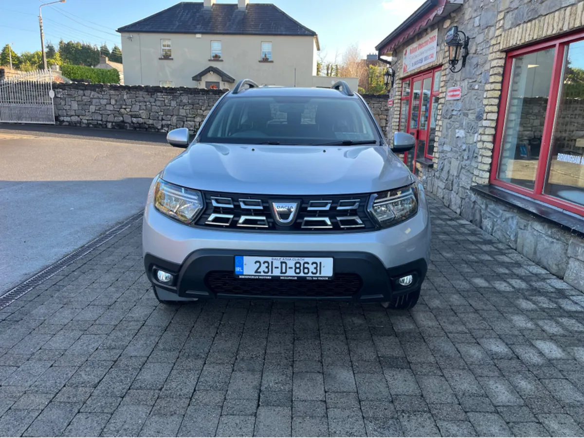 Dacia Duster COMFORT BLUE DCI 115 5DR - Image 1