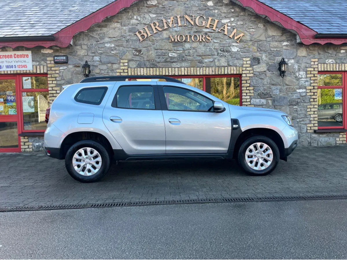 Dacia Duster COMFORT BLUE DCI 115 5DR - Image 3