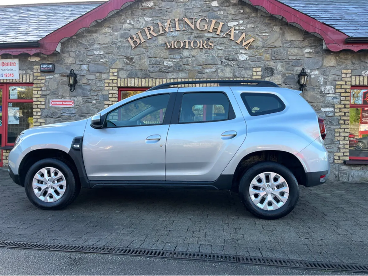 Dacia Duster COMFORT BLUE DCI 115 5DR - Image 4