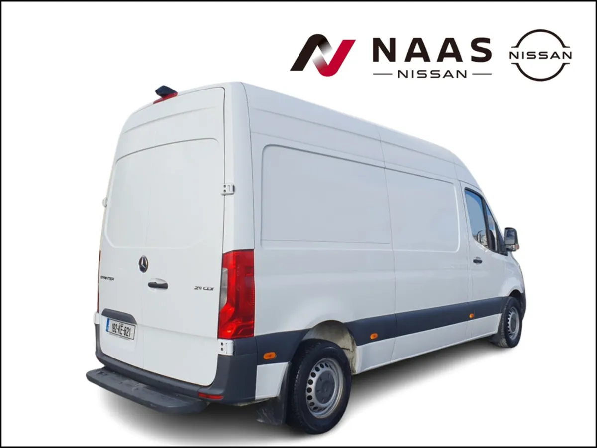Mercedes-Benz Sprinter 211/39 HIGH ROOF FWD 6DR VA - Image 4