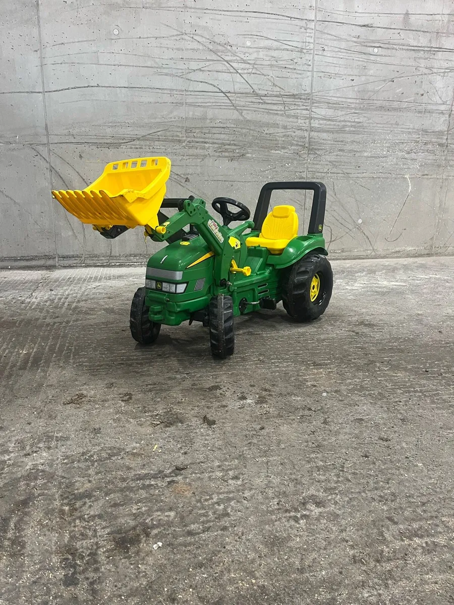 Kids pedal tractor - Image 1