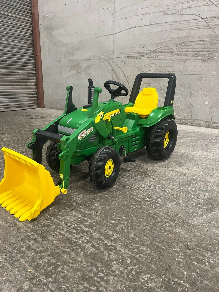 Kids pedal tractor - Image 3