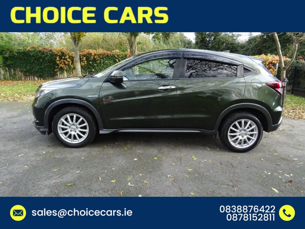 Honda Vezel 1.5 AUTO HYBRID ANDROID AUTO - Image 4