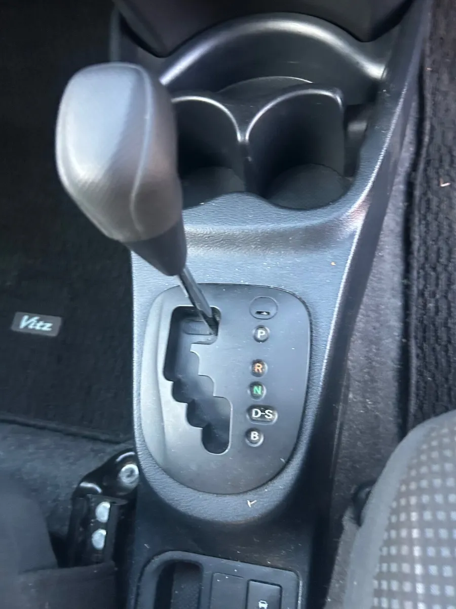 Toyota Vitz 2016 Automatic 1.0 petrol - Image 3